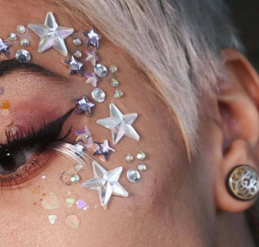 Новорічний макіяж 2022: створіть незабутній образ