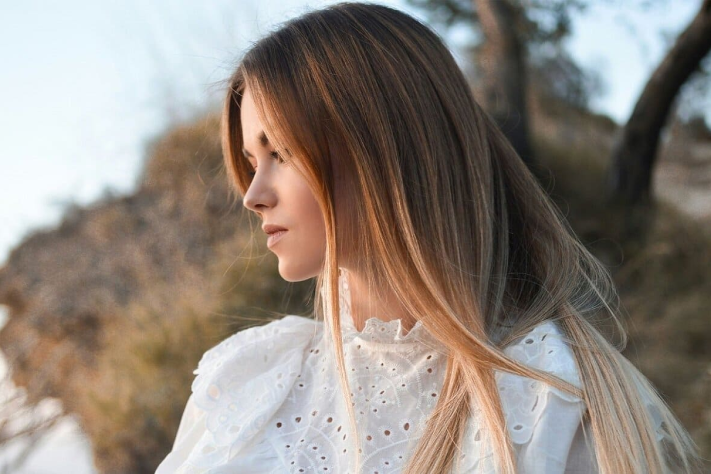 Модні жіночі стрижки 2025 на довге волосся Модні жіночі стрижки 2025 на довге волосся