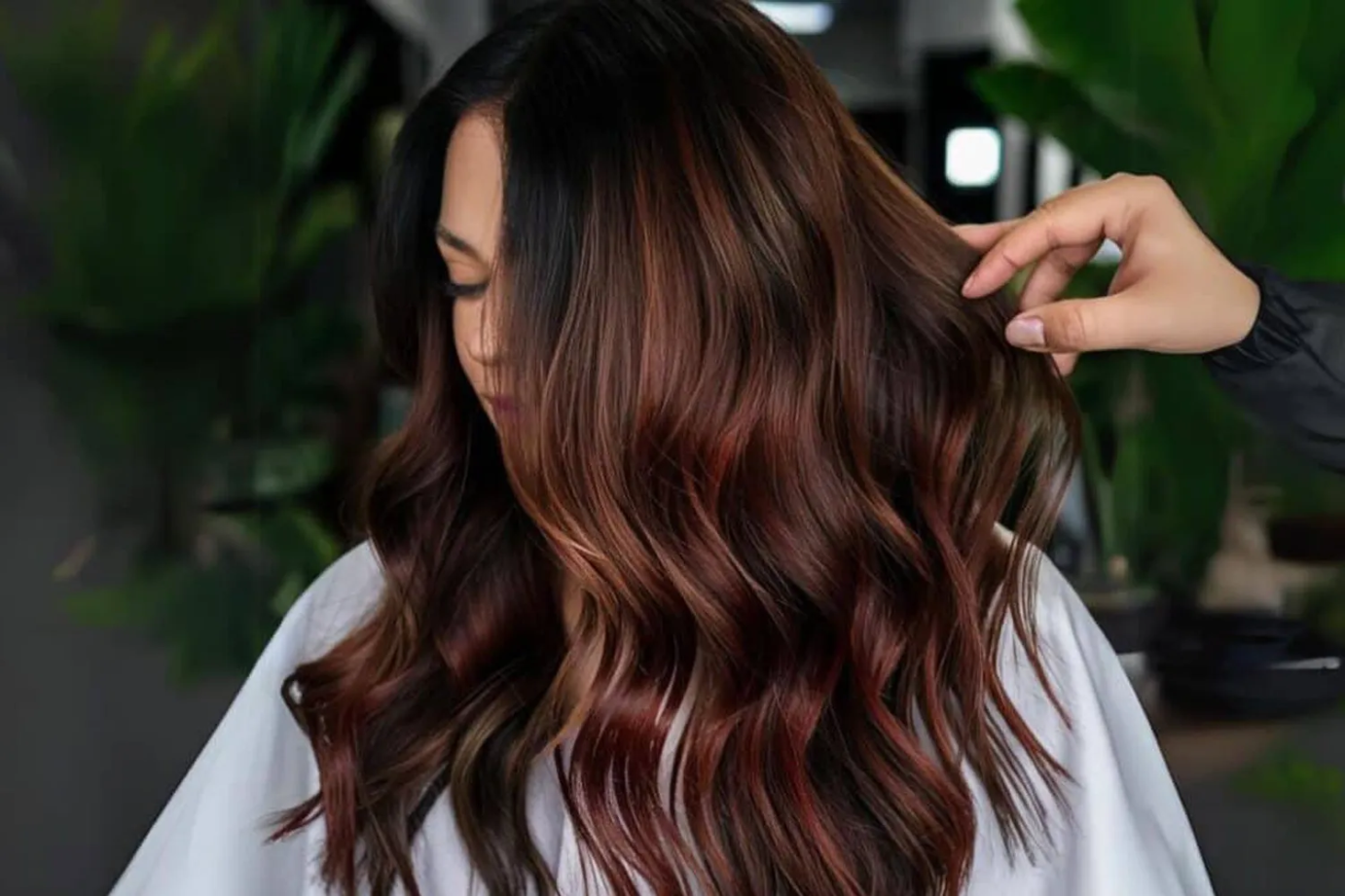 Найпопулярніші види фарбування волосся в 2025 році