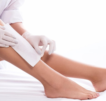 Воскова епіляція: особливості та переваги процедури