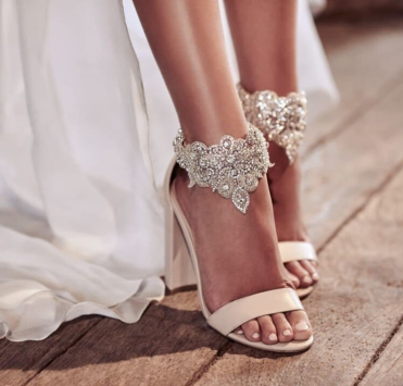 Як вибрати педикюр на весілля?