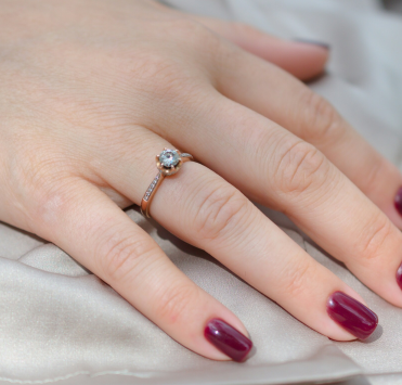 Як робиться класичний педикюр?