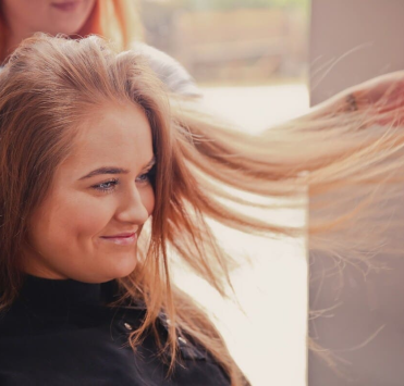 Яка стрижка підійде для круглого обличчя?