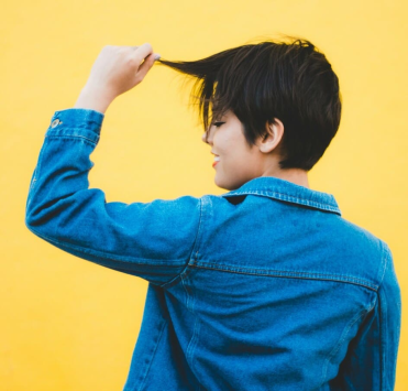 Догляд за фарбованим волоссям