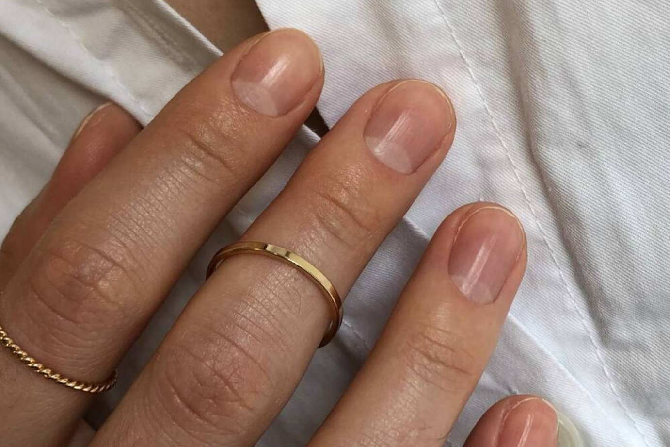 Голий манікюр