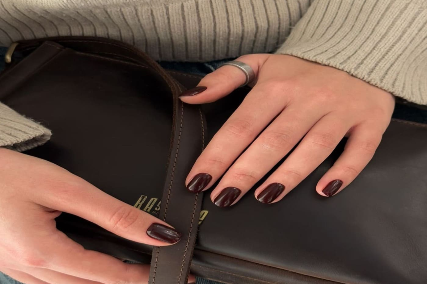 Шоколадний манікюр