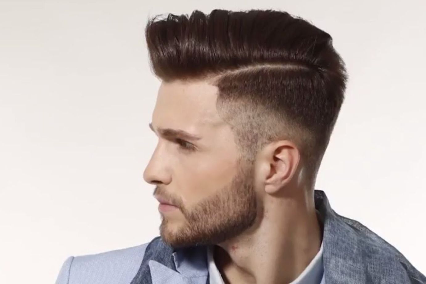 Чоловічі стрижки з проділом