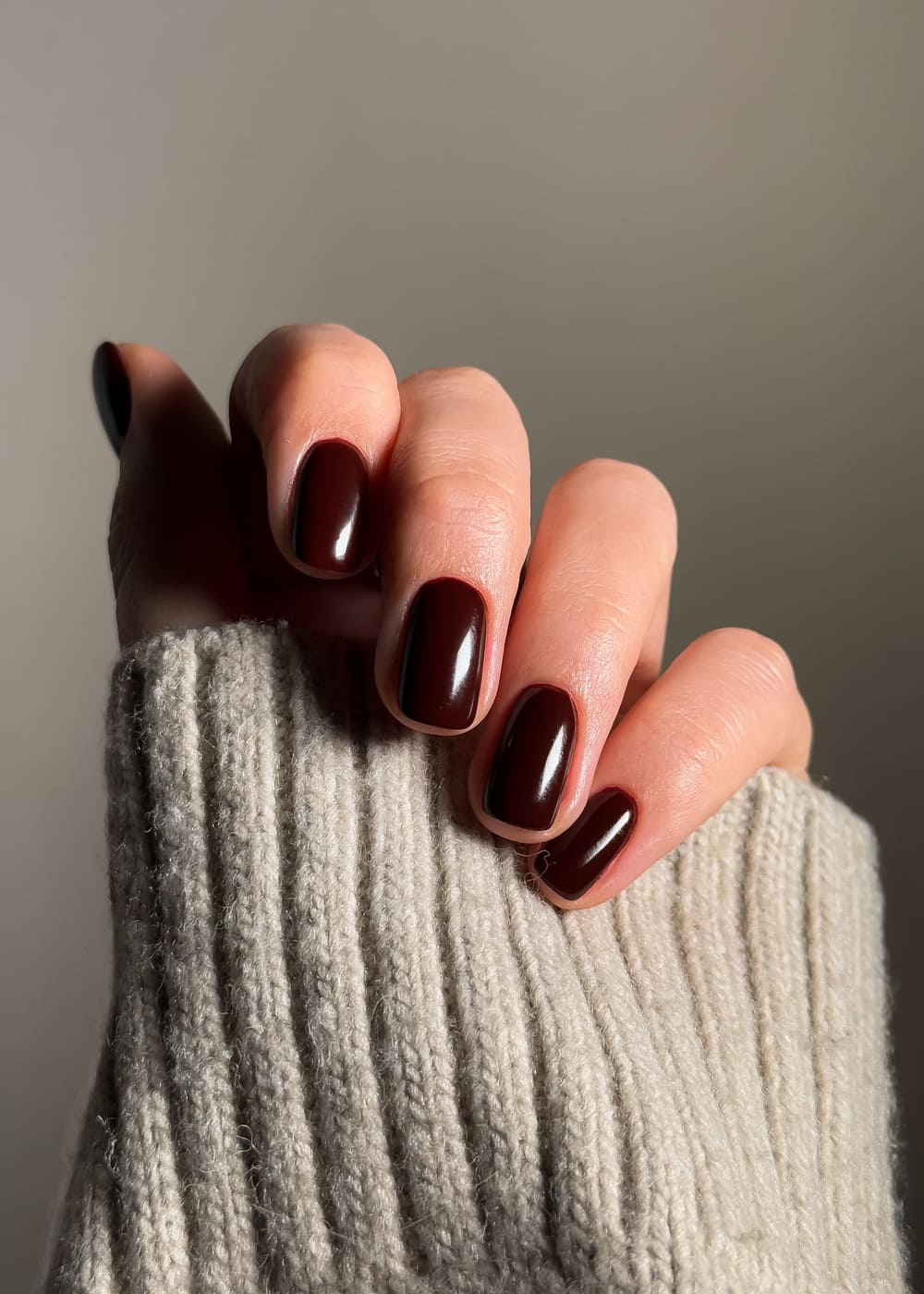 як вибрати відтінок шоколадного манікюру